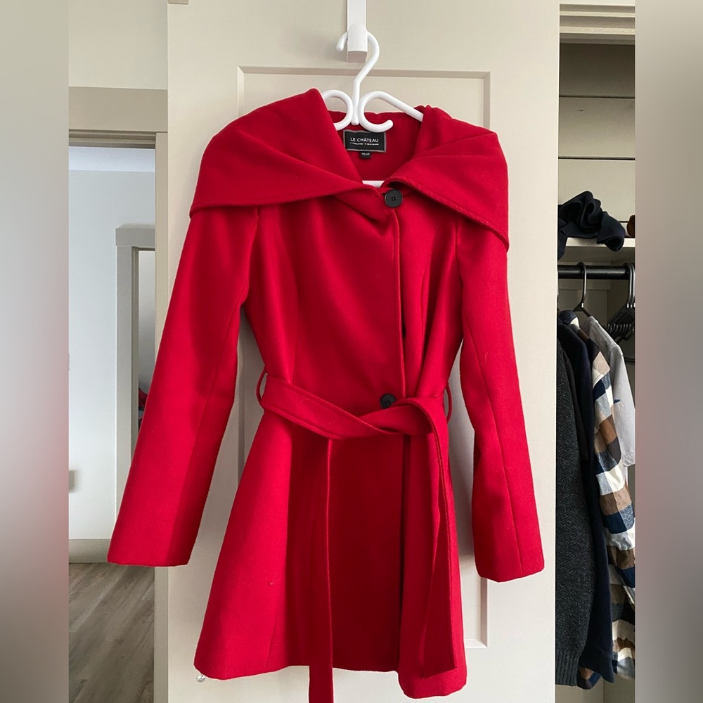 Le Chateau Red Coat